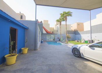شاليه بركن شواء ومسبح بجلسات