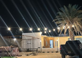 شاليه خاص مع ملعب بادل