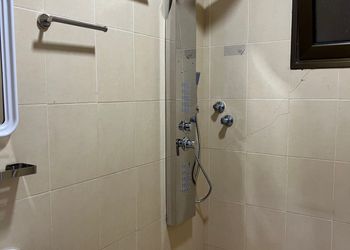 شقة فندقية غرفة نوم وصالة مطبخ 