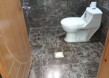 شاليه بمسبح داخلي وجلسة خارجية