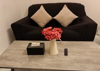 استديو بسرير ماستر وأثاث مريح 
