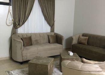شقة بصالة وغرف نوم