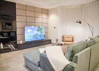 شقة بدخول ذاتي وتصميم أنيق 