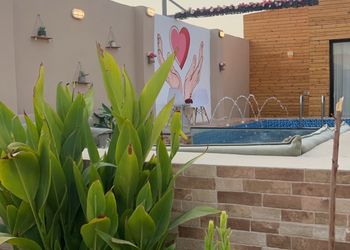كوخ ريفي بمسبح والعاب مائية