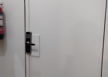 شقة بغرفتين نوم ودخول ذاتي 