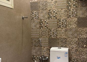 استديو بسرير مريح وتصميم هادئ 