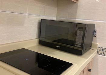 شقة بغرفة معيشة وغرفة نوم 