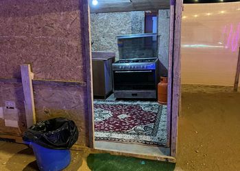 مخيم بجلسة عريش وألعاب أطفال