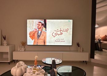 استديو بتصميم هادئ وسرير مريح 