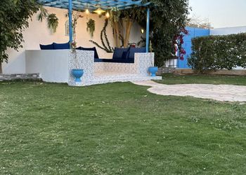 شاليه بالعاب اطفال ومسبح 