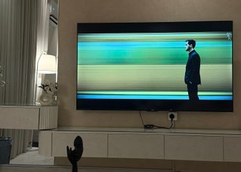 استديو بسرير ماستر وجلسة جانبية 