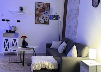 استديو بسرير ماستر