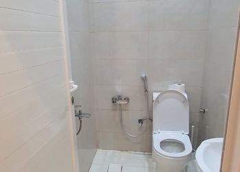 شقة بغرفة معيشة وغرفتين نوم 