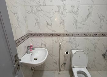 استديو هادئ بسرير ماستر 