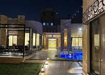 شاليه بمجالس واسعة للمناسبات