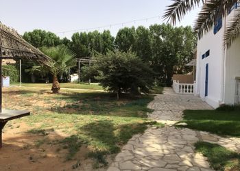 مزرعه بجلسات خارجيه وبيت شعر 