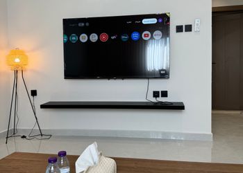 شقة بصالة وغرفتين نوم دخول ذاتي 