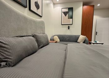 استديو هادئ بدخول ذاتي