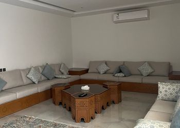 استراحة بمسطح اخضر وجلسة