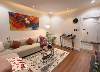 شقة بغرفة نوم وصالة 