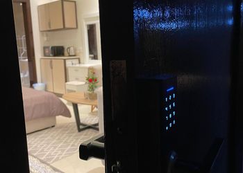 استديو بسرير مريح ودخول ذاتي 