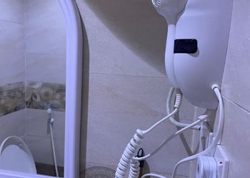 شقة أنيقة بصالة وغرفة نوم