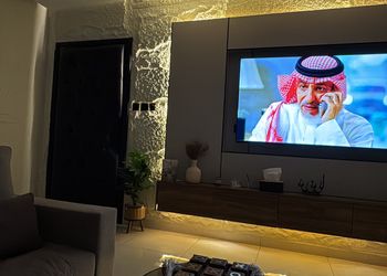 استديو هادئ بدخول ذاتي 