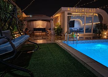 شاليه بمسبح
