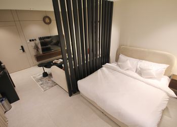 استديو بدخول ذاتي وسرير مريح 