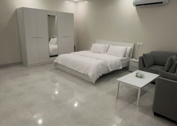 استديو بسرير ماستر وجلسة جانبية 