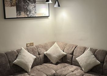 استديو هادئ بسرير ماستر