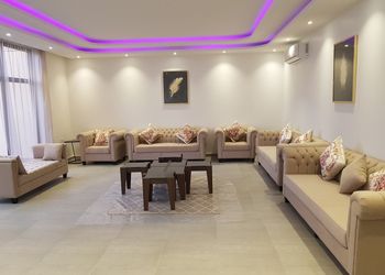 شاليه بمسطح اخضر