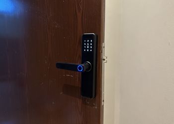 شقة بدخول ذاتي وغرفة ماستر