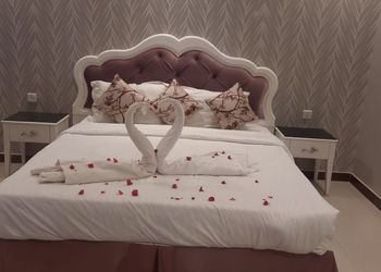 شاليه بركن شواء ,جاكوزي,ساونا,مسطح اخضر,