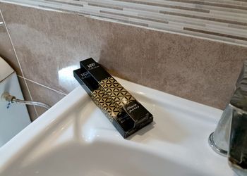 غرفه انيقه بسرير ماستر 