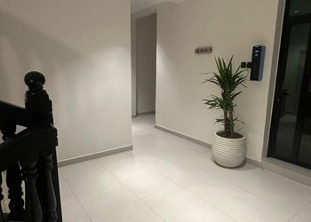 استديو بسرير ماستر