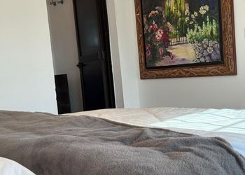 مزرعة ببيت شعر وجلسة خارجية