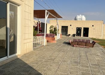 استراحة انيقة بجلسة خارجية ومسبح