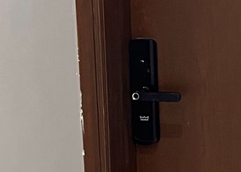استديو هادئ بسرير ماستر 