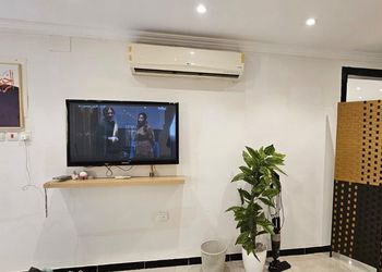 استراحة بمسبح وجلسة خارجية 