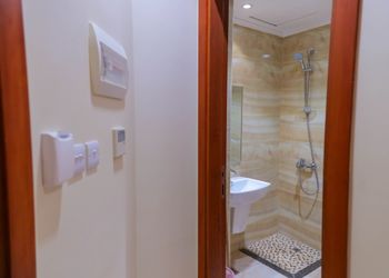 استديو بأثاث مريح وبسيط 