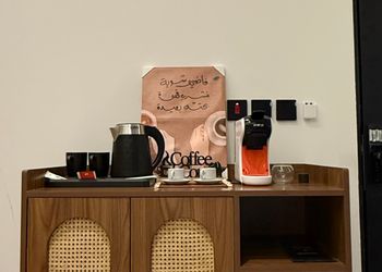 شقة بغرفتين نوم وصالة 