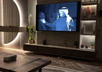 استديو بسرير ماستر وجلسة جانبية 
