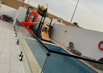 شاليه بألعاب مائية ومجلس