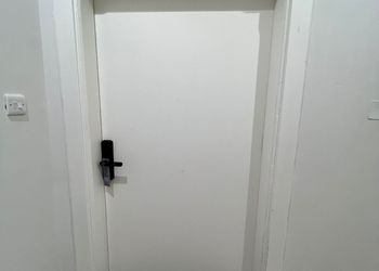 شقة بدخول ذاتي وغرفة نوم 