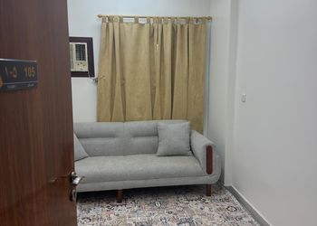 شقة بغرفتين نوم وصالة 
