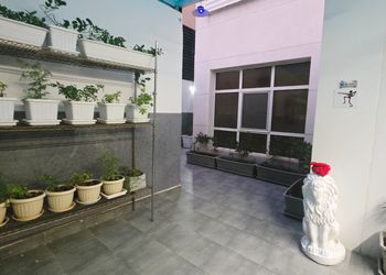 استديو بتصميم عصري وانيق 