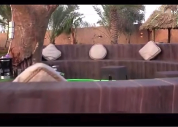 مزرعة ريفيه بأجواء شتوية
