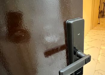 استوديو بدخول ذاتي