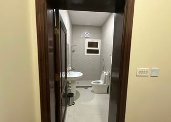 استديو بسرير ماستر وجلسة جانبية 